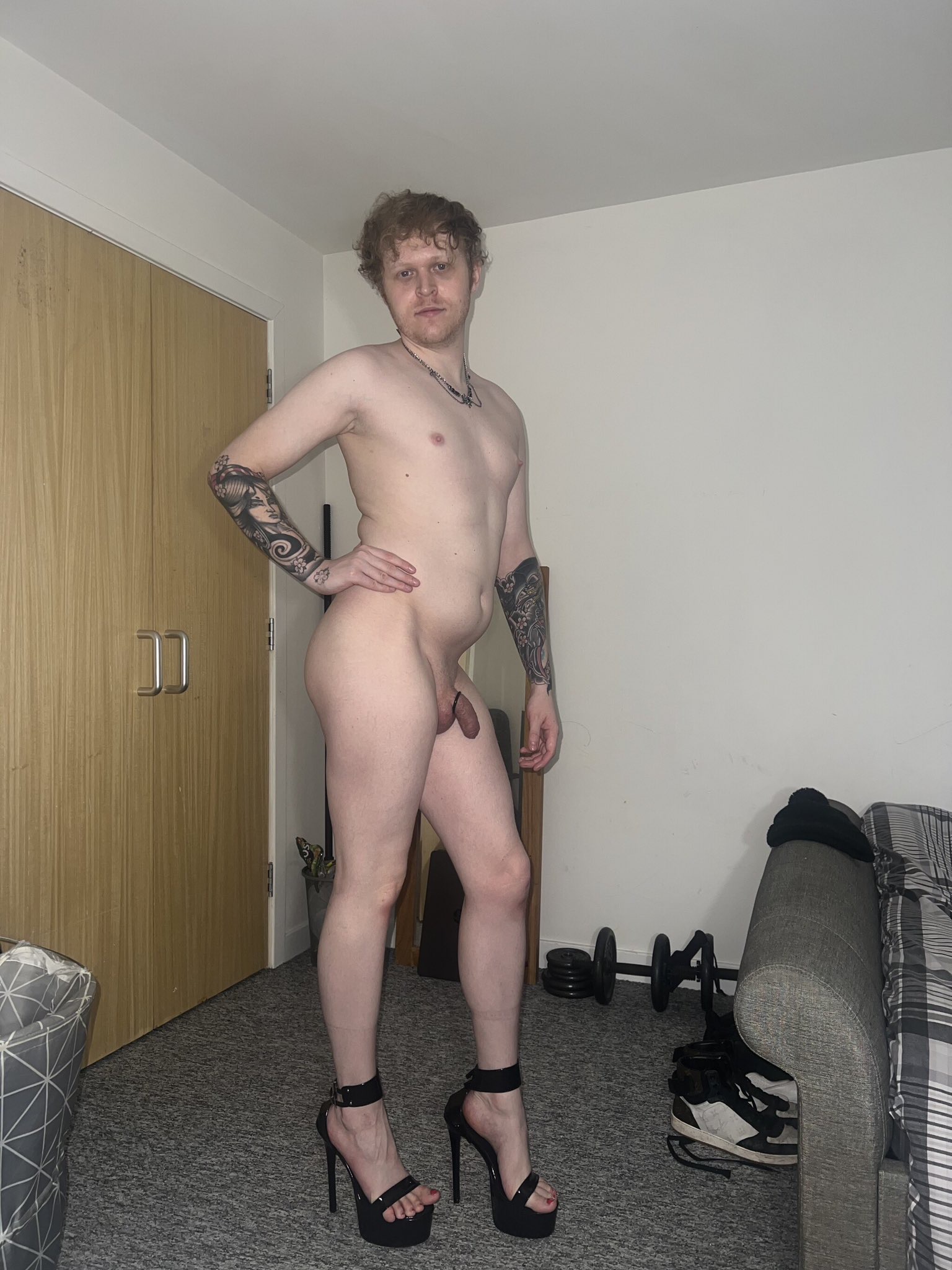 Expose me on Erome plsss 😵‍💫