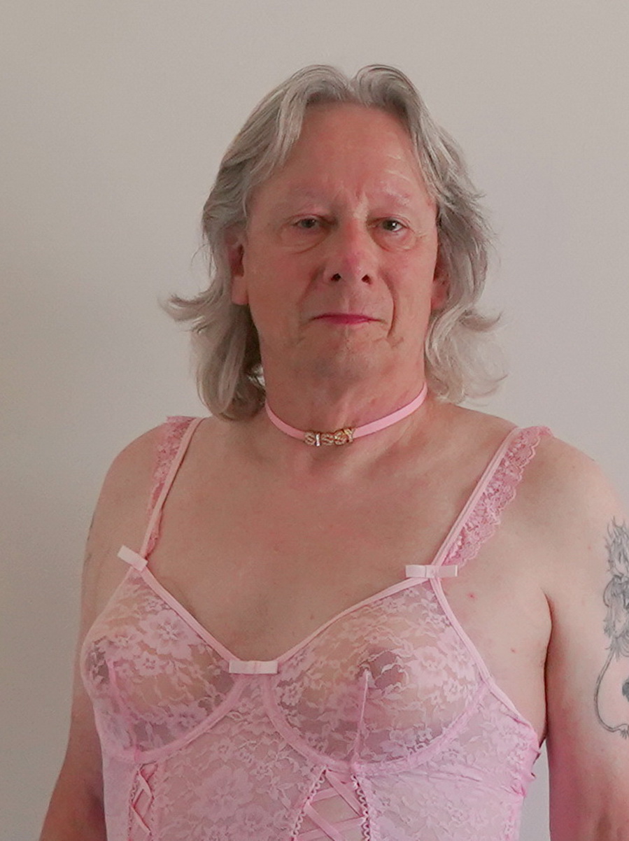 ~ sissy says he WANTS exposing…..so…