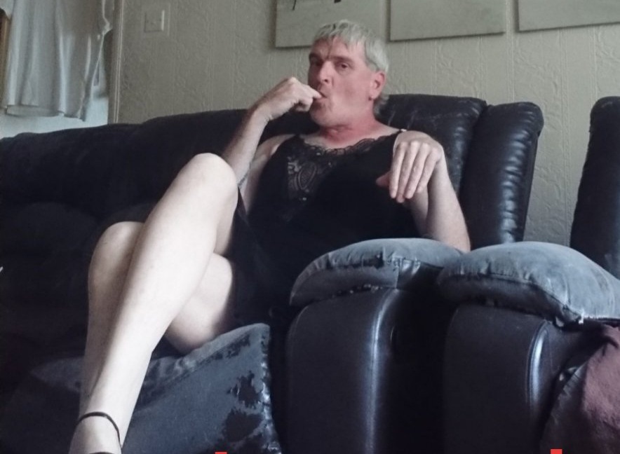 Pathetic sissy f*ggot