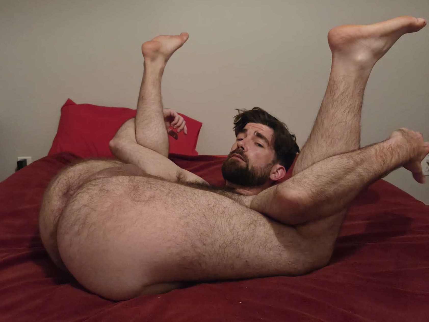 Bottom sl*t ready to be used