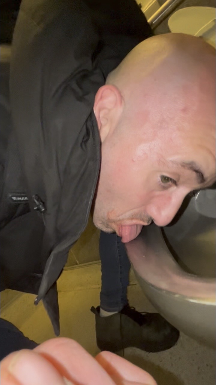 Robert Simpson betaloserbobbi – Your Default Title