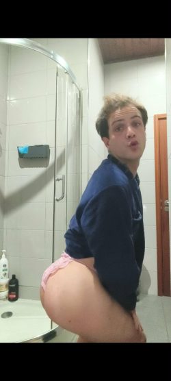 I m Luís i dream be superior black gods bitch pls i beg