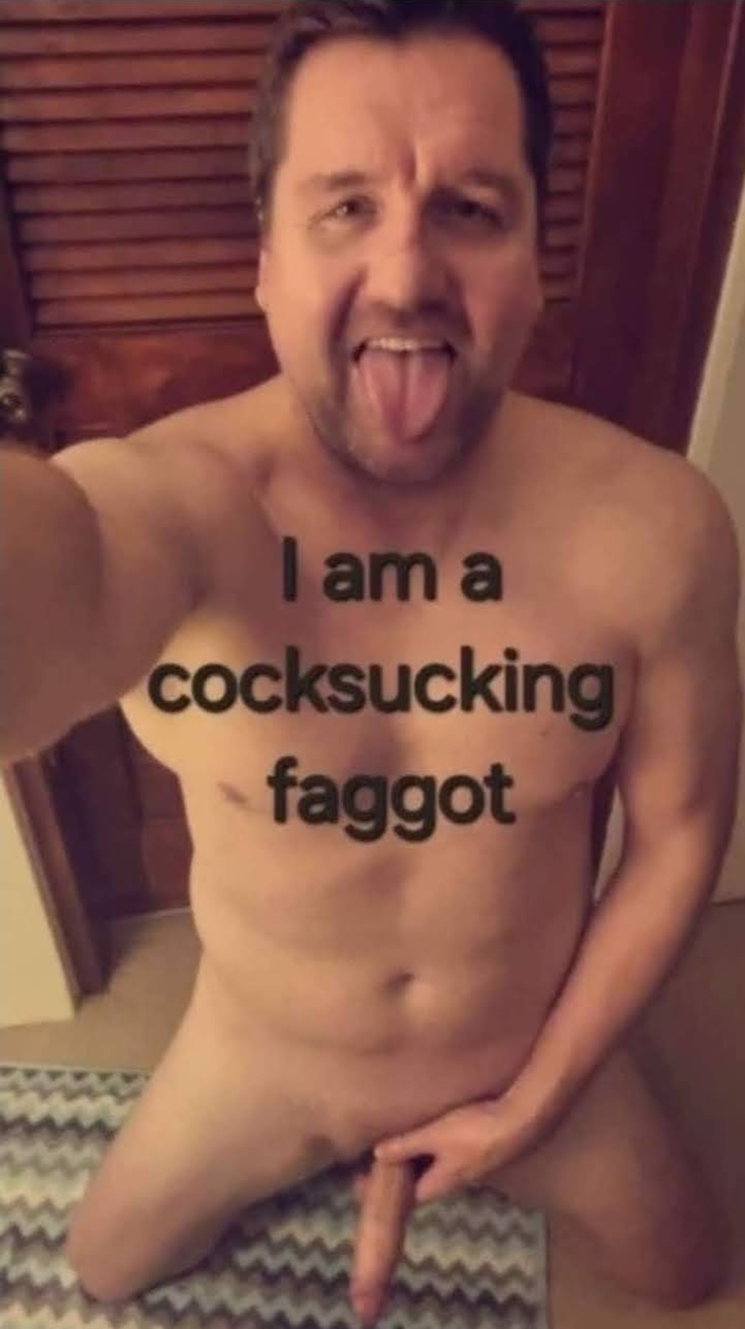 Exposed Cocksucker 🙈🙈