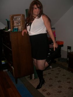 Jess Evans – Give in to the gay