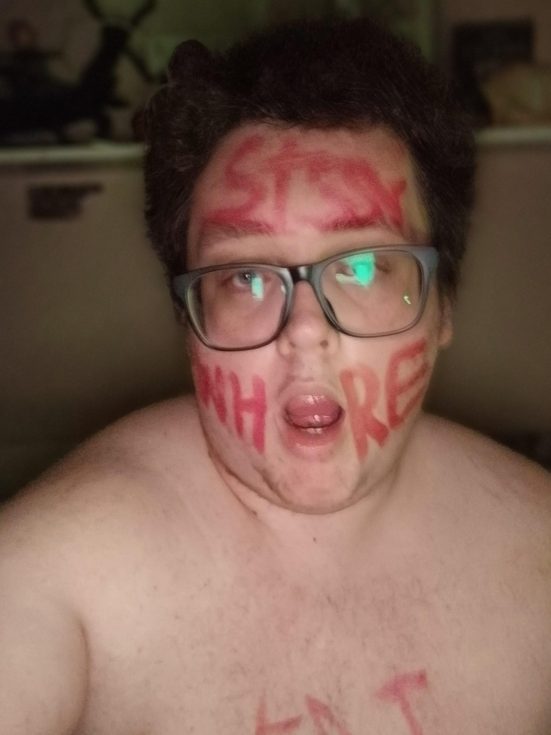 Sissy pig degrading myself