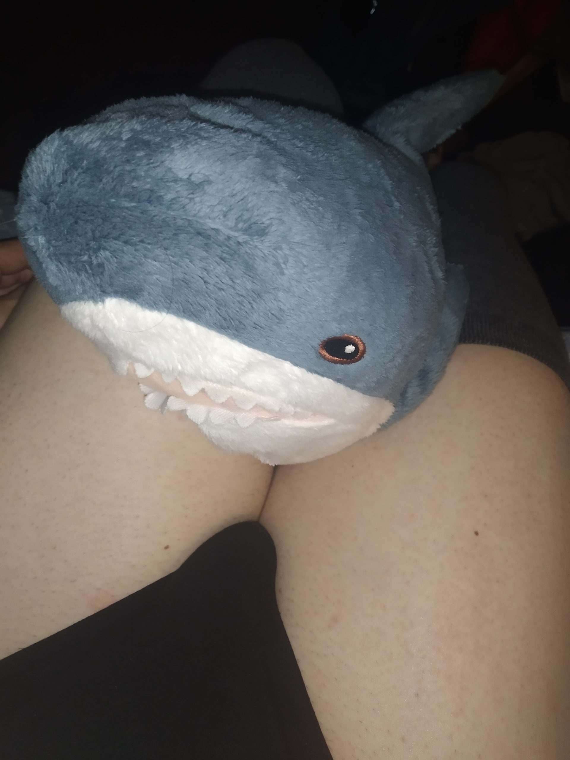 Be nice to me, Just trying this exposure thingy, call me Sofia