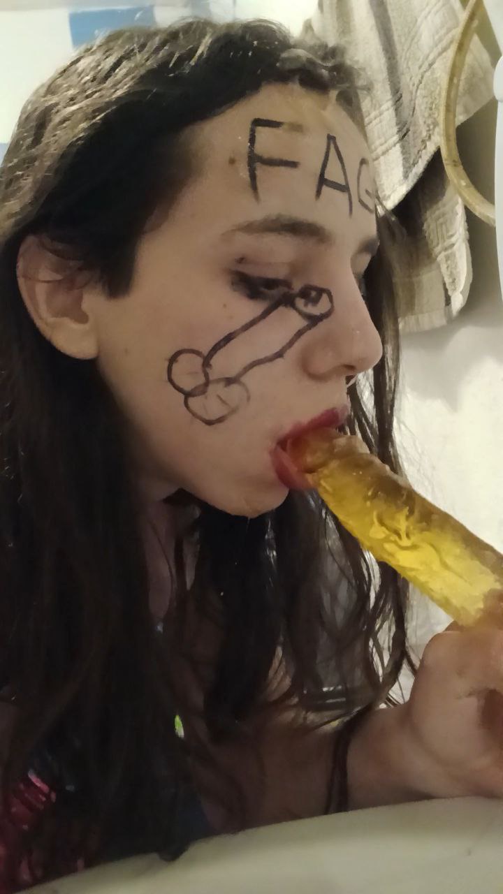 Dirty f*g exposed puking on dildo 1 minute risk