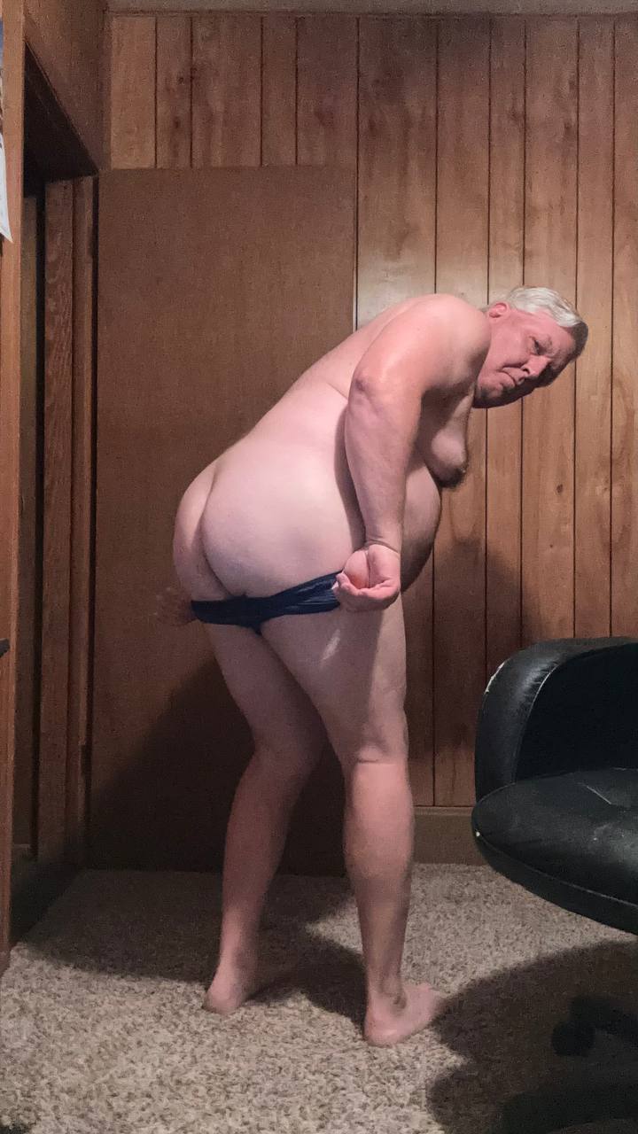 Bitch submissa Exposed