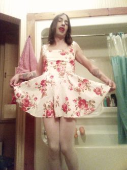 Jenny kisses – Sissy jenny