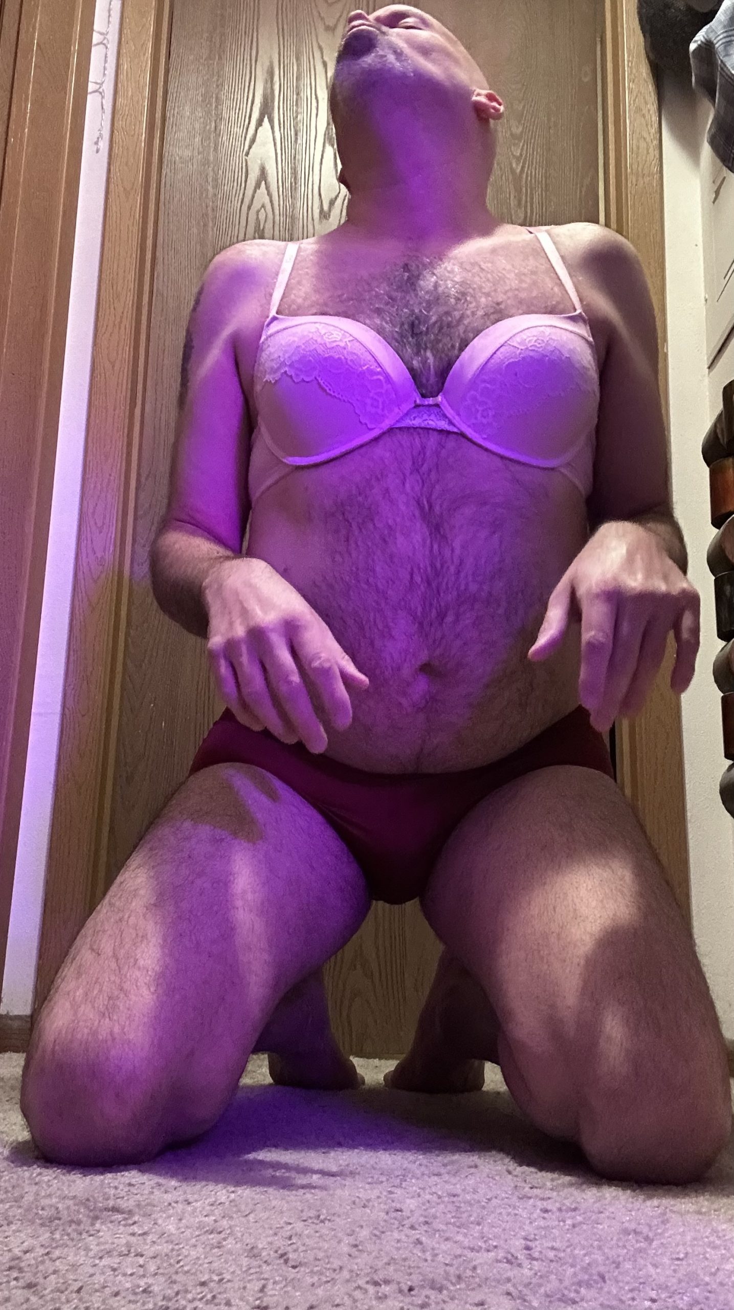 Jeffrey Henry craves to be outed asap :)