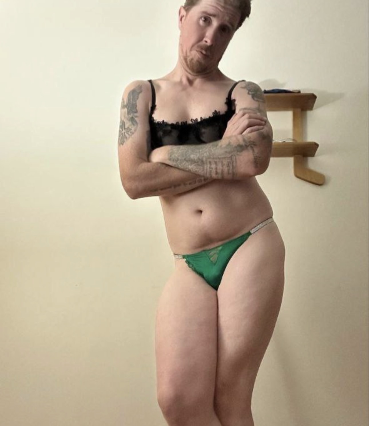 🇨🇦Exposure f*ggot