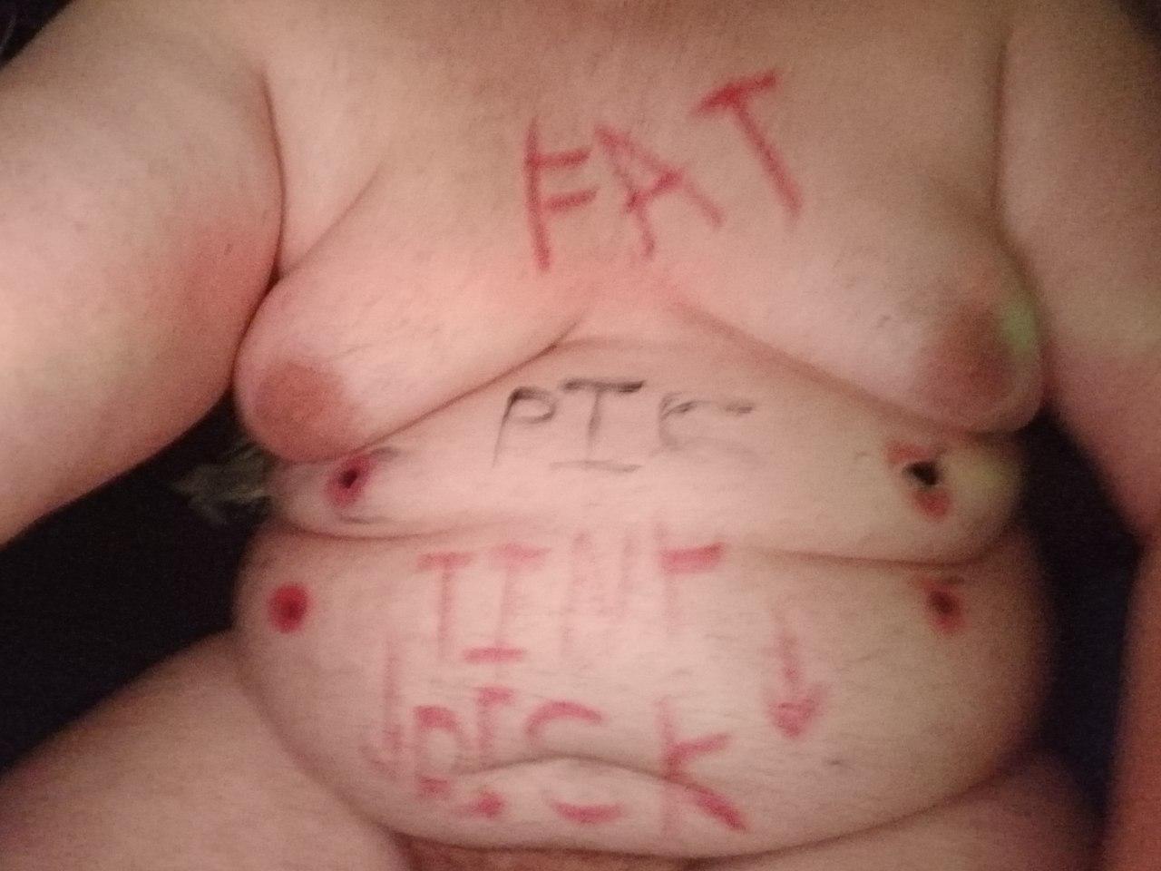 Sissy pig degrading myself