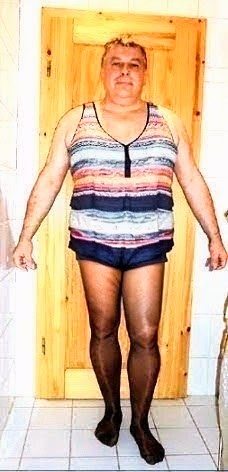 ~ Sissy in nylons pantyhose exposed