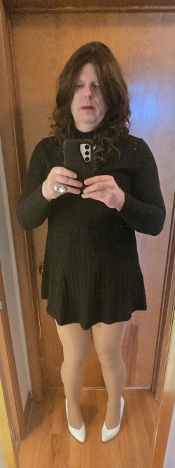 Samantha – Sissy Selfie