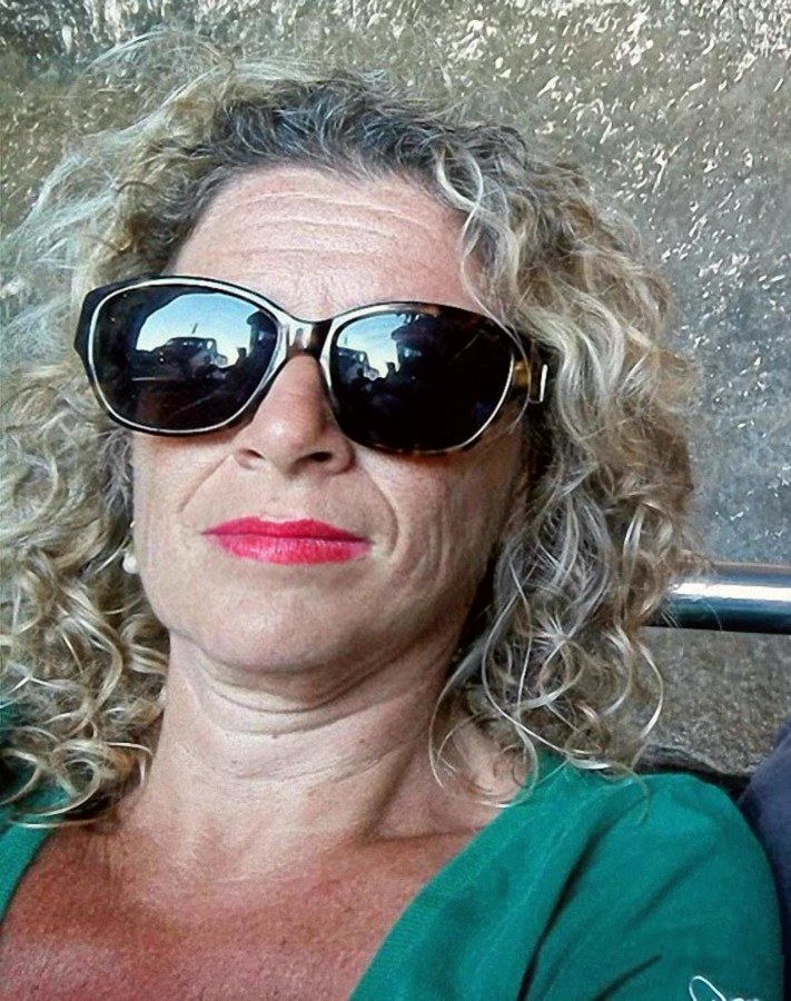 Sara is more a man or a woman?