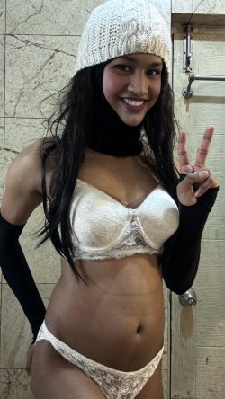 ~ bimbo sissy wh*re😈🤪