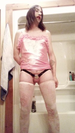 Jenny kisses – Useless locked clitty