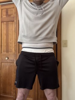 email: mboi9904@proton.me