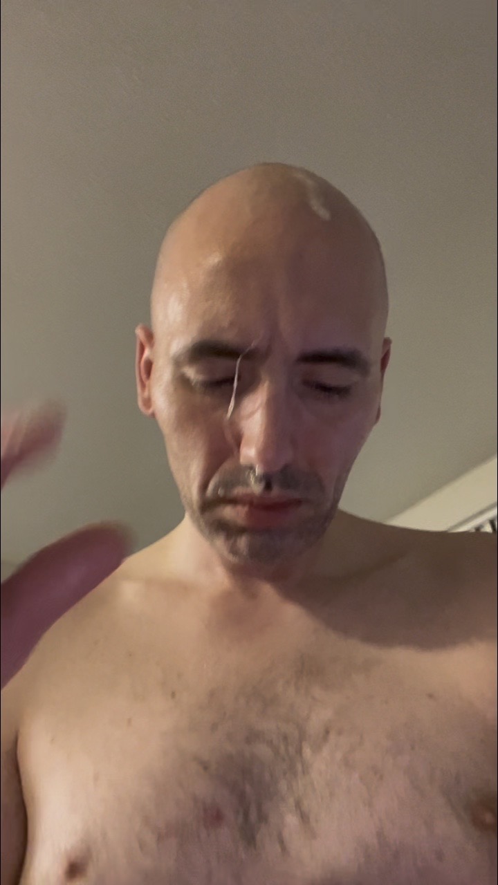 Bobby Simpson  – Broken loser