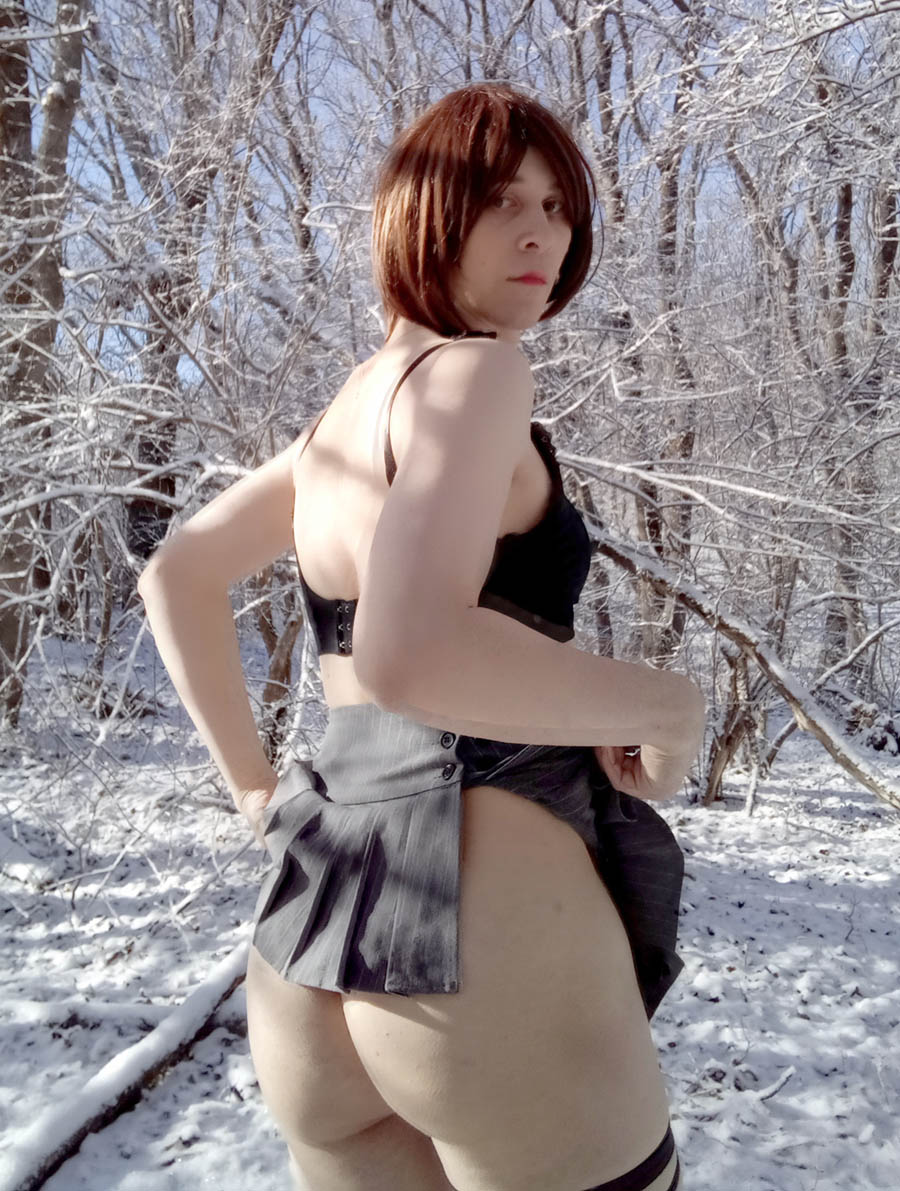 10 extends and I post pics without censored