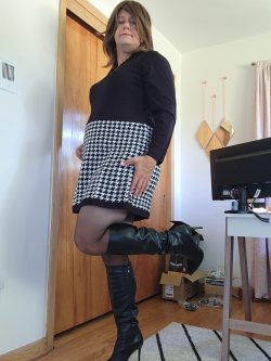 Jess Evans – Love being a gay sl*t