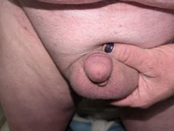 Tom Pitts – Please share and humiliate sissy Tom Pitts tiny penis