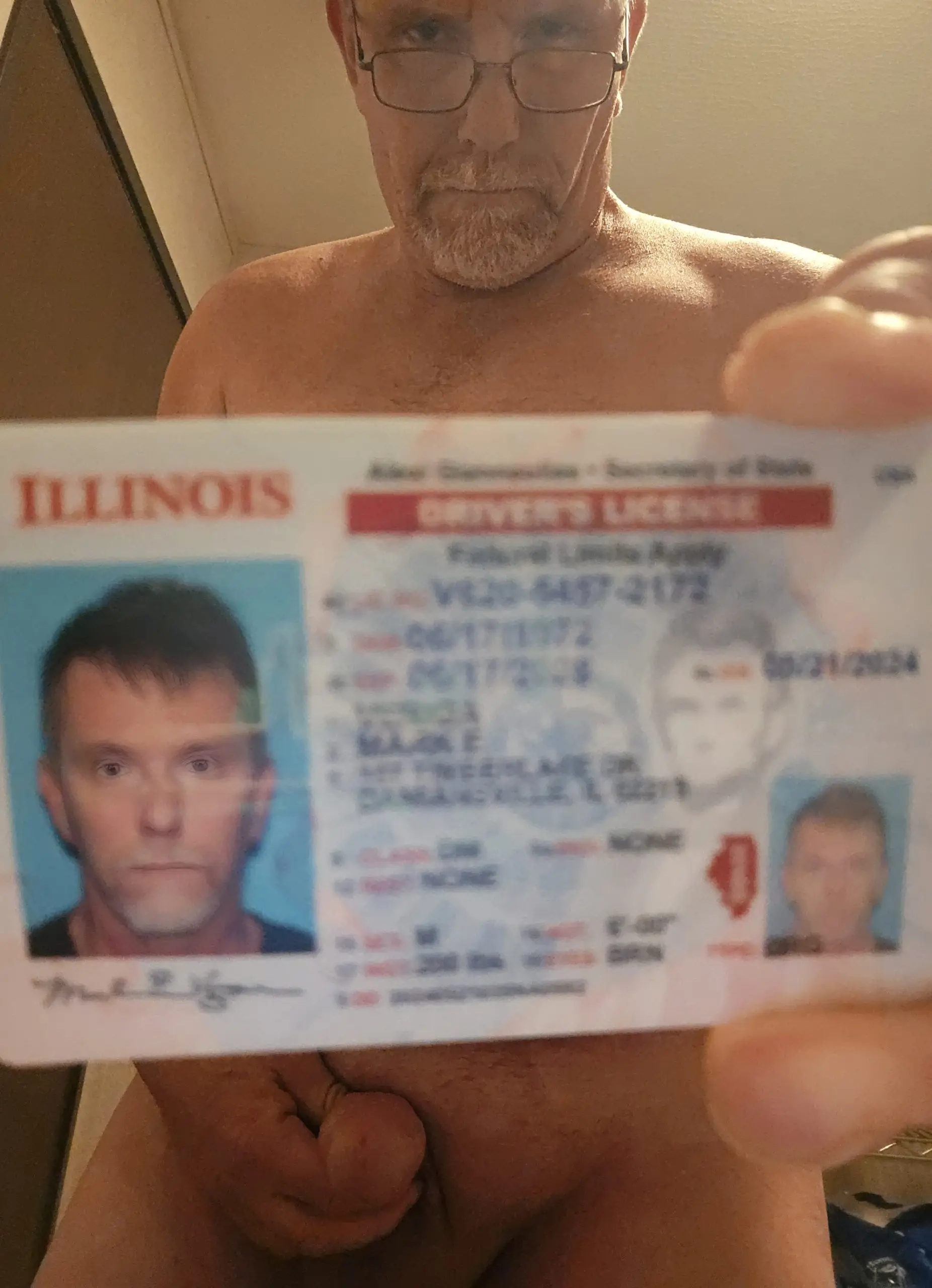 Mark Veriga – f*ggot Mark Veriga