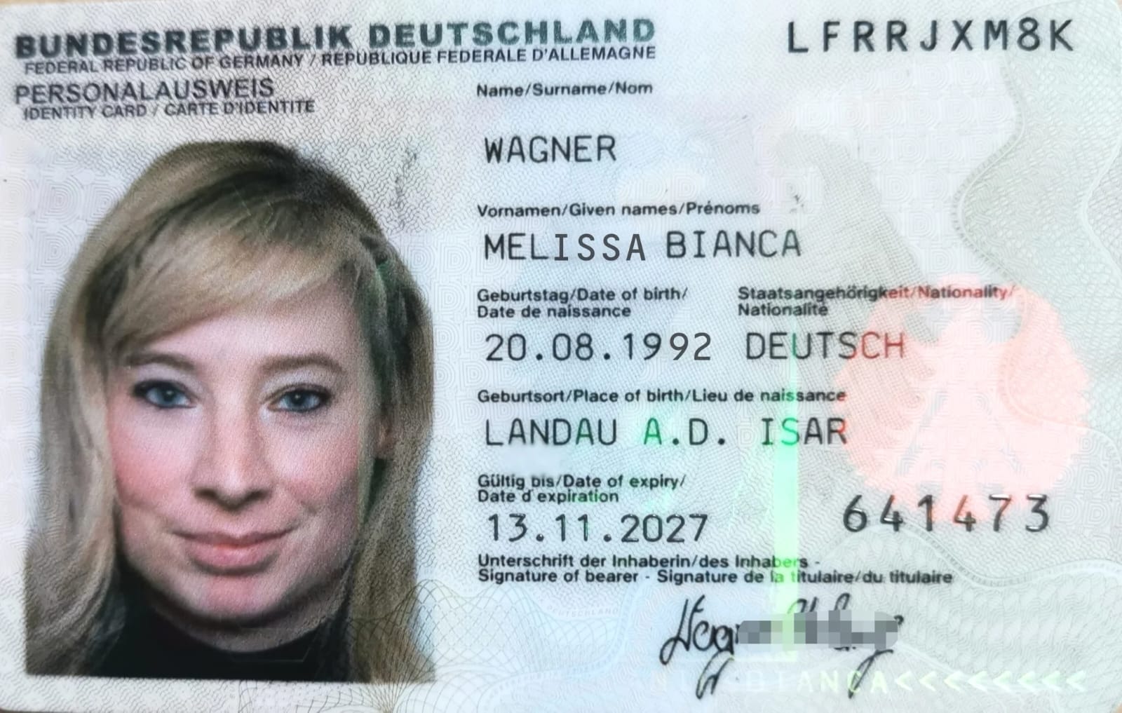 Schlampe Melissa Wagner https://exxxposed.net/profile/MelissaWagnerFan