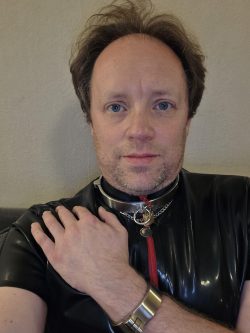 Roulf Beck – Roulf Beck Rubber Pig Blackout Permanent exposed