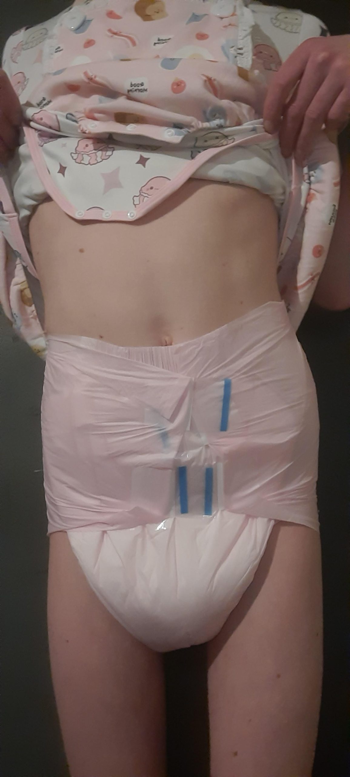 Megancd diaper lover  – Can’t help myself