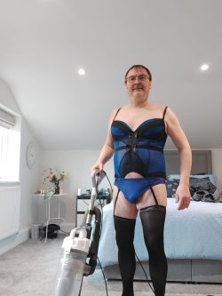 Sissy Amy – Maid Service Sissy Amy