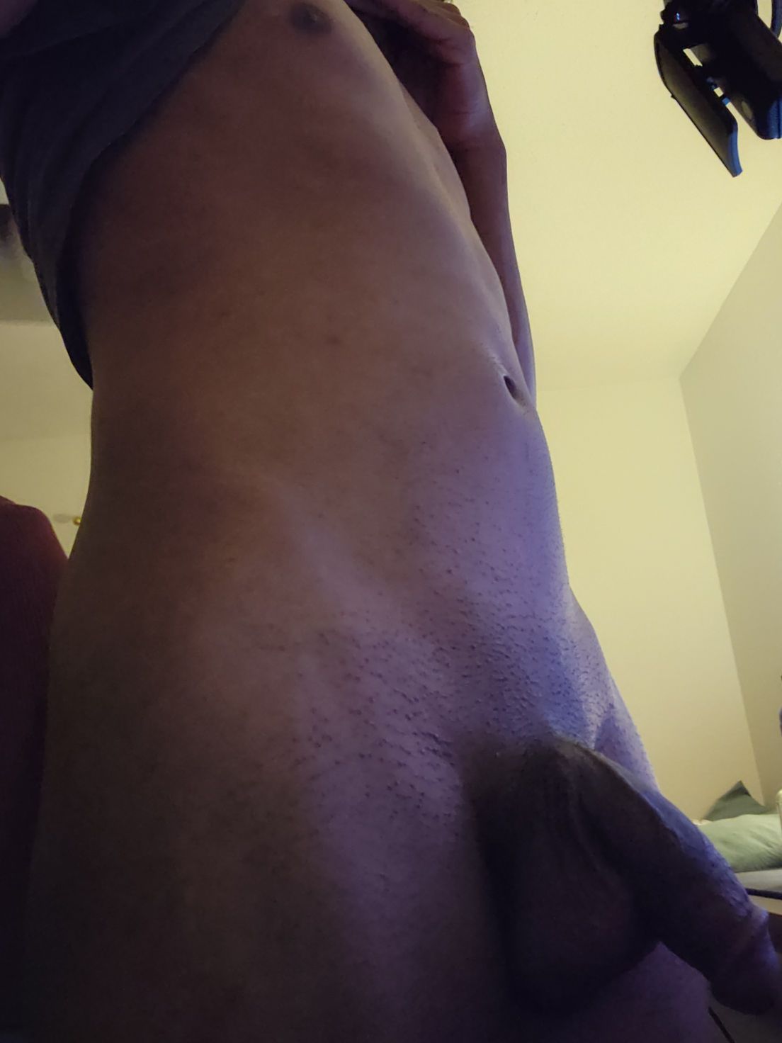 Silly cutie showing off:3