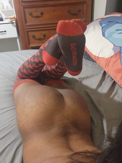 Silly cutie showing off:3