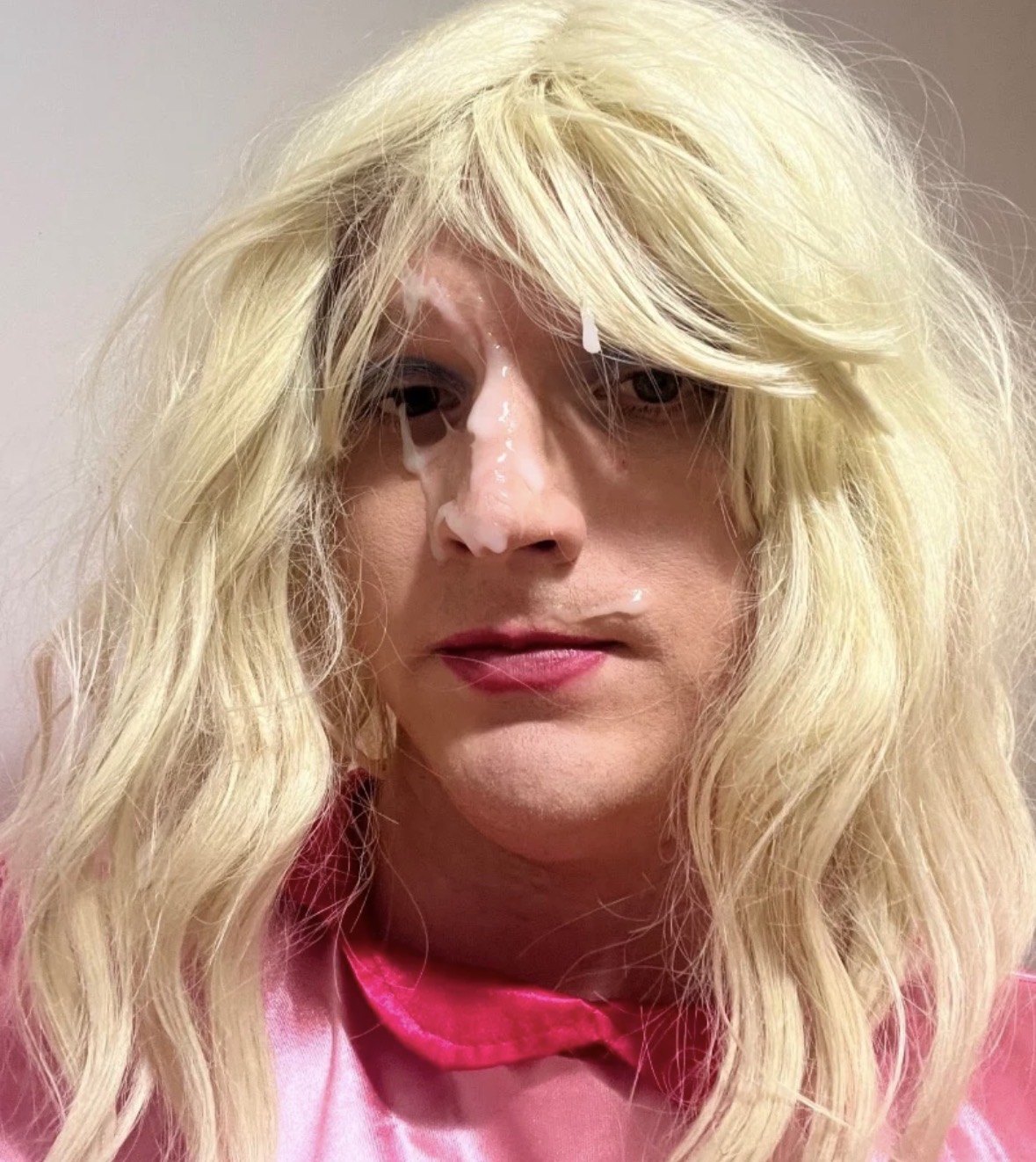 ~ Sissy dag needs his fiance to see him