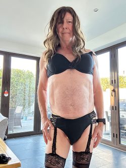 Sissy Bryony in her black undies