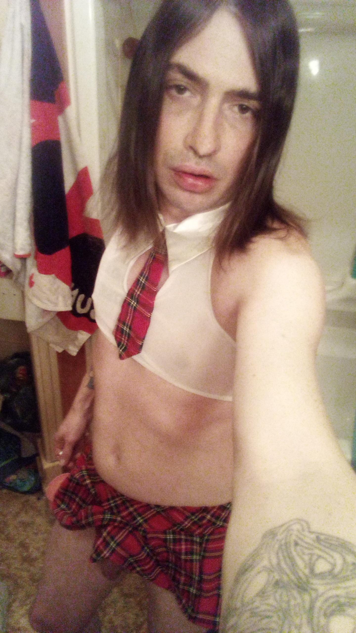 Jenny kisses – School girl