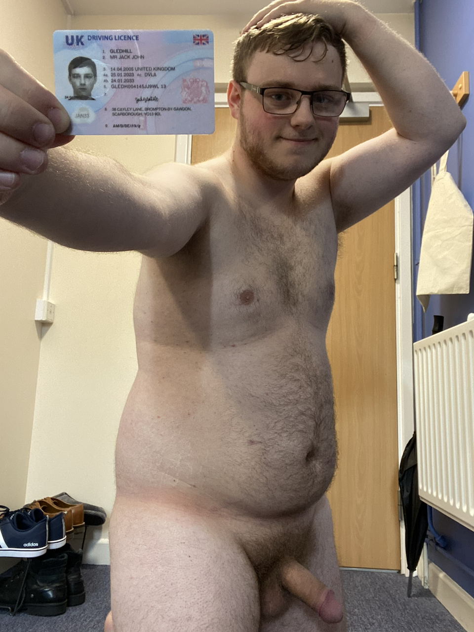 ~ 20yo UK f*g Jack Gledhill is desperate to get blackmailed