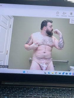 Luca Calvi la più grande troia ingoia cazzi di tutto il Milano