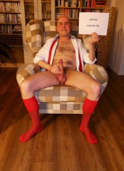 exposure-addicted sox f*ggot