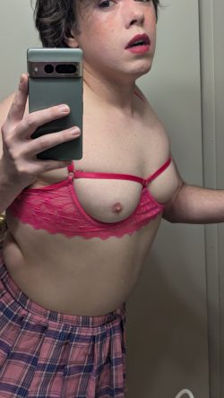 new pics of Connie the websl*t from Florida