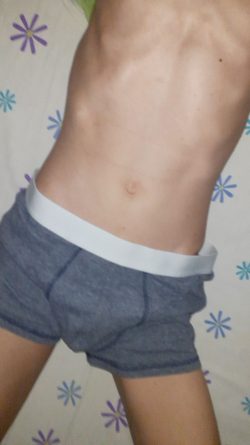 Shy Alex femboy 18