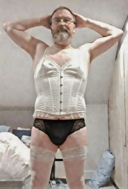 Sissy Amy UK – lovely sissy lingerie