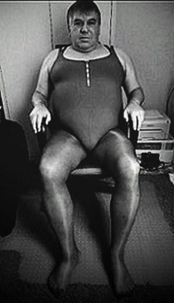 ~ Sissy in nylons pantyhose exposed