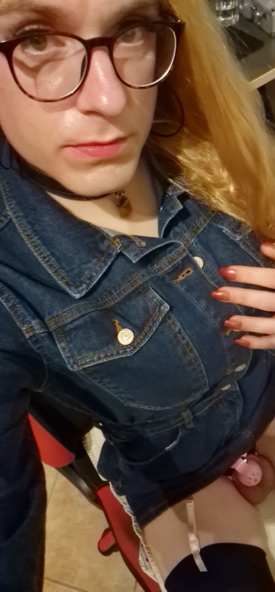 Limp BM f*ggot Sven D. from Bremen, Germany