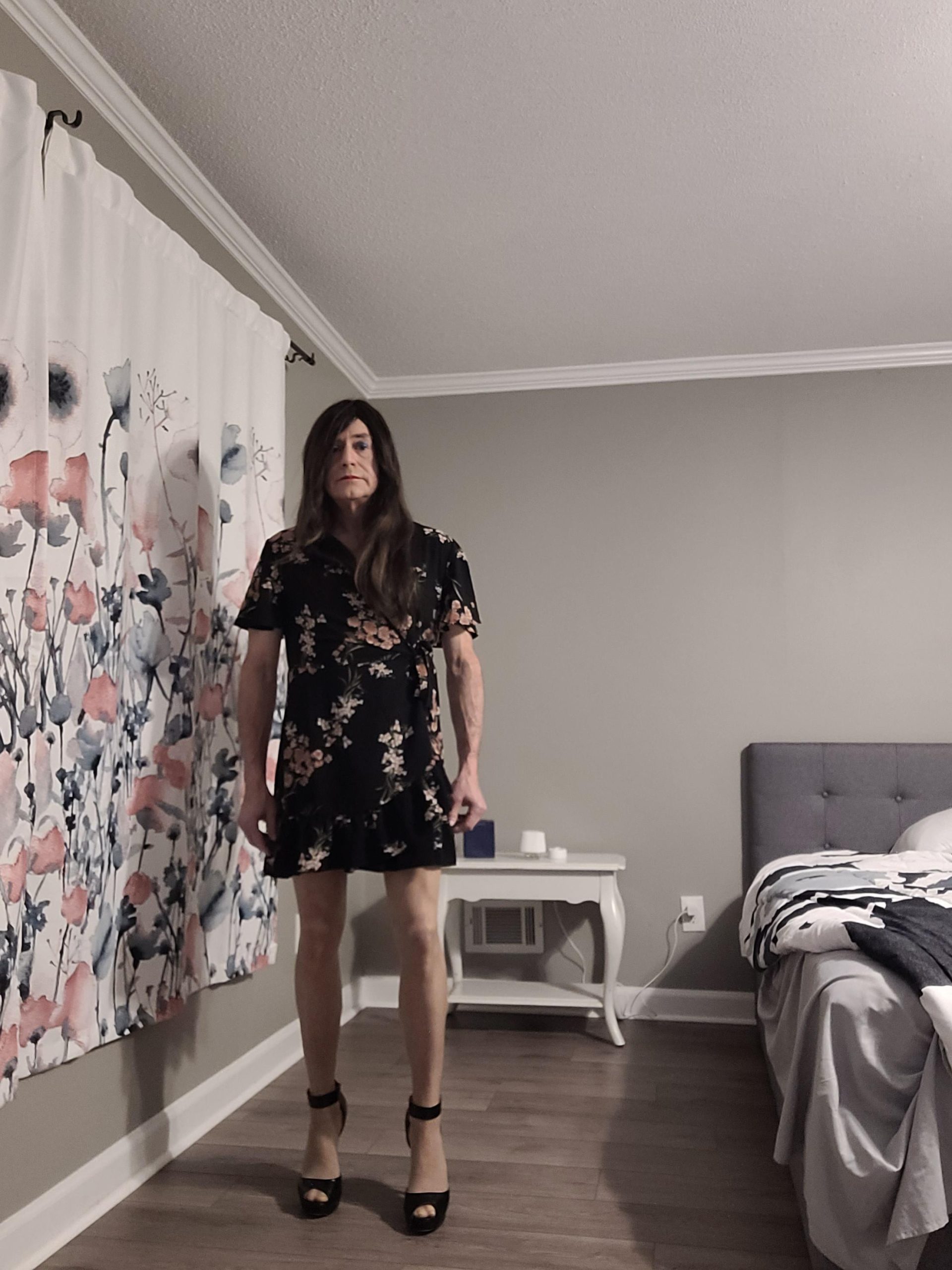 Sissy Allie Craves Exposure