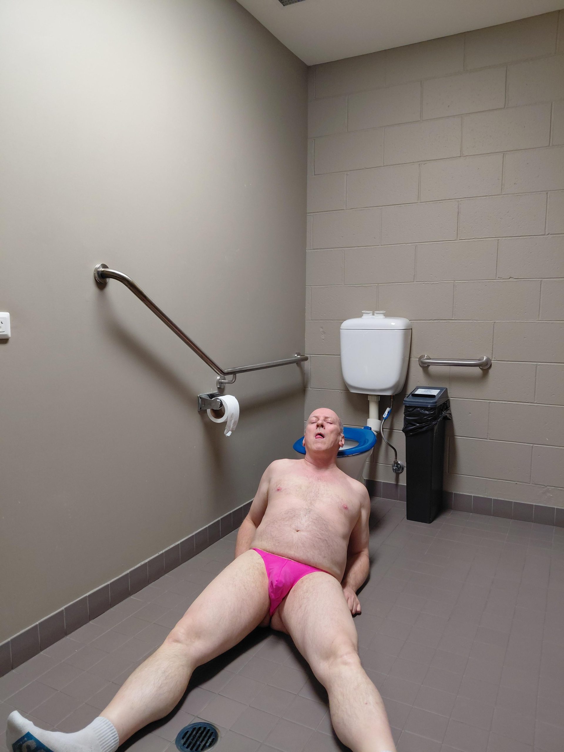 Sabrinaf*g – I’m thirsty