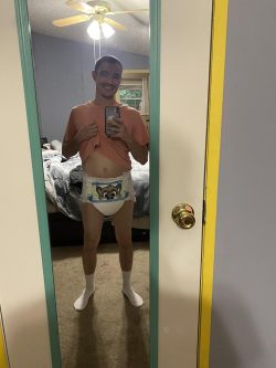 Sissy diaper f*g.