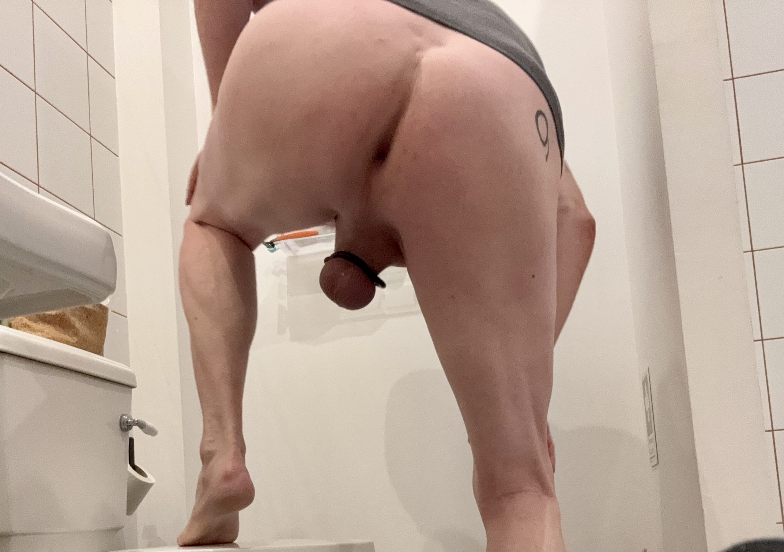 Marc_Laflamme_f*gspose-ID SW67 cockless