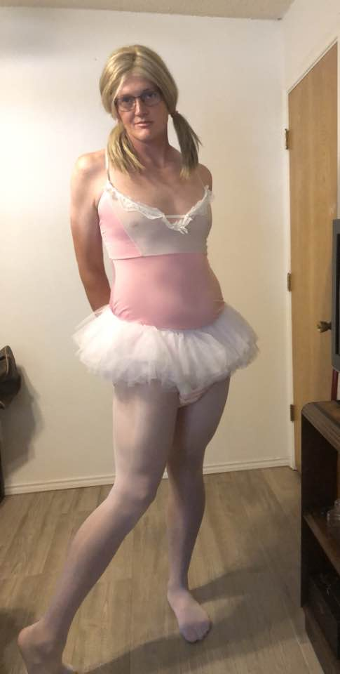 Sissy Kelly Exposed