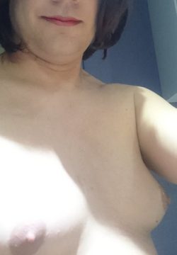 ~ French excited but afraid of being exposed elsewhere